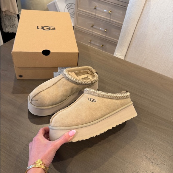 UGG Tazz Slippers - Picture 2 of 8